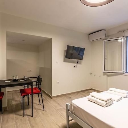 Garden Apt Apartment Athens Exterior photo